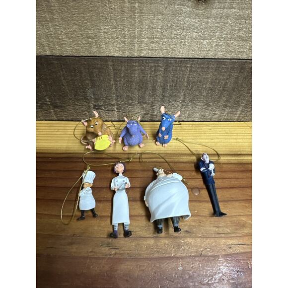 Disney Pixar Ratatouille Storybook Ornament Set 45538 Missing 1 - Picture 1 of 10